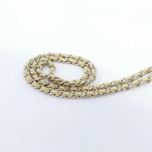 CHANEL Authentic Yellow Wallet - Picture 6 of 8